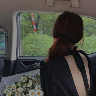 驯虎女郎